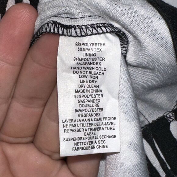 Trina Turk Women’s Abstract Print V Neck Sheath Dress Size 10 - Picture 5 of 5